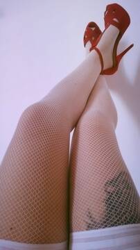 Public Photo of Desideria_x