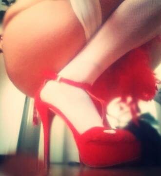 Public Photo of Desideria_x